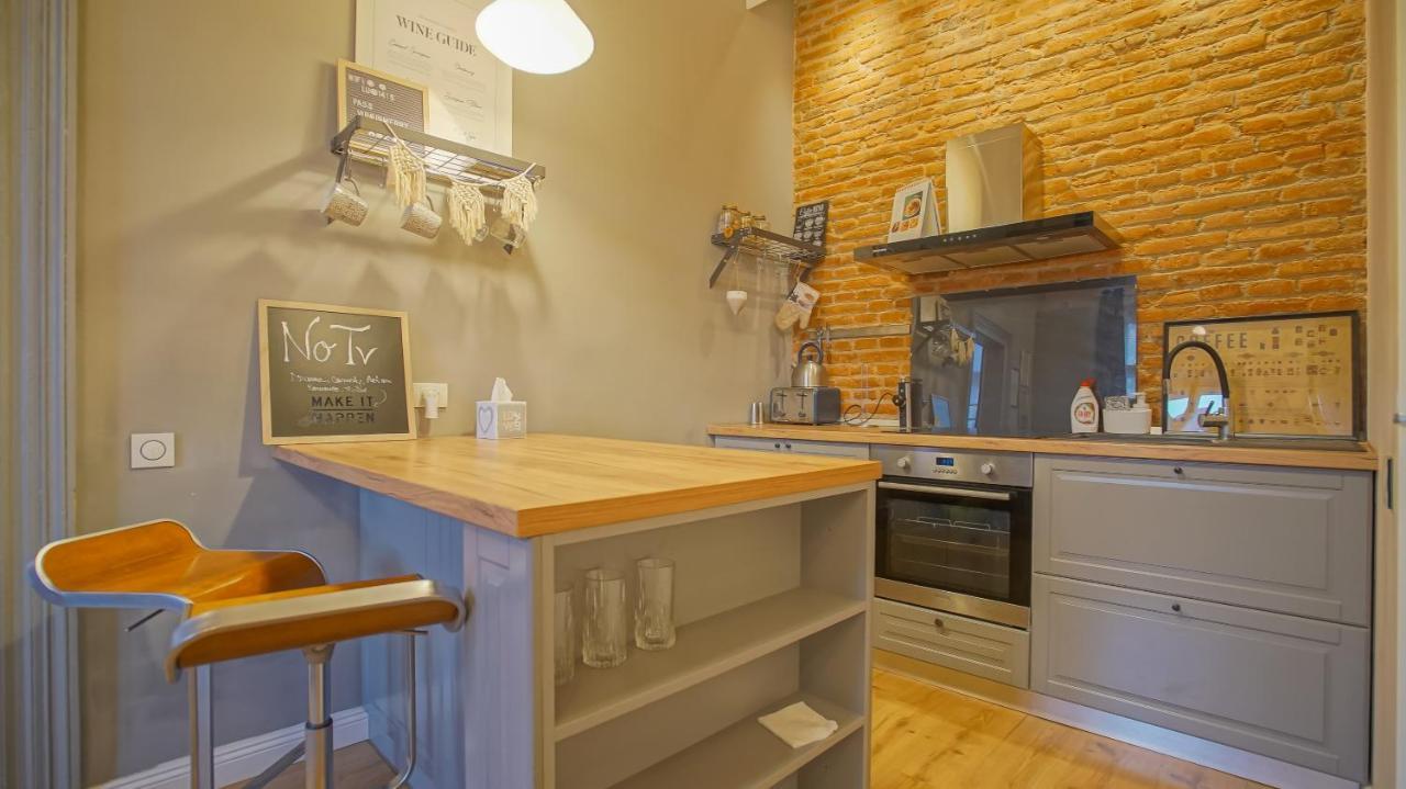 Coroni Republic Apart Apartment บราชอฟ ภายนอก รูปภาพ
