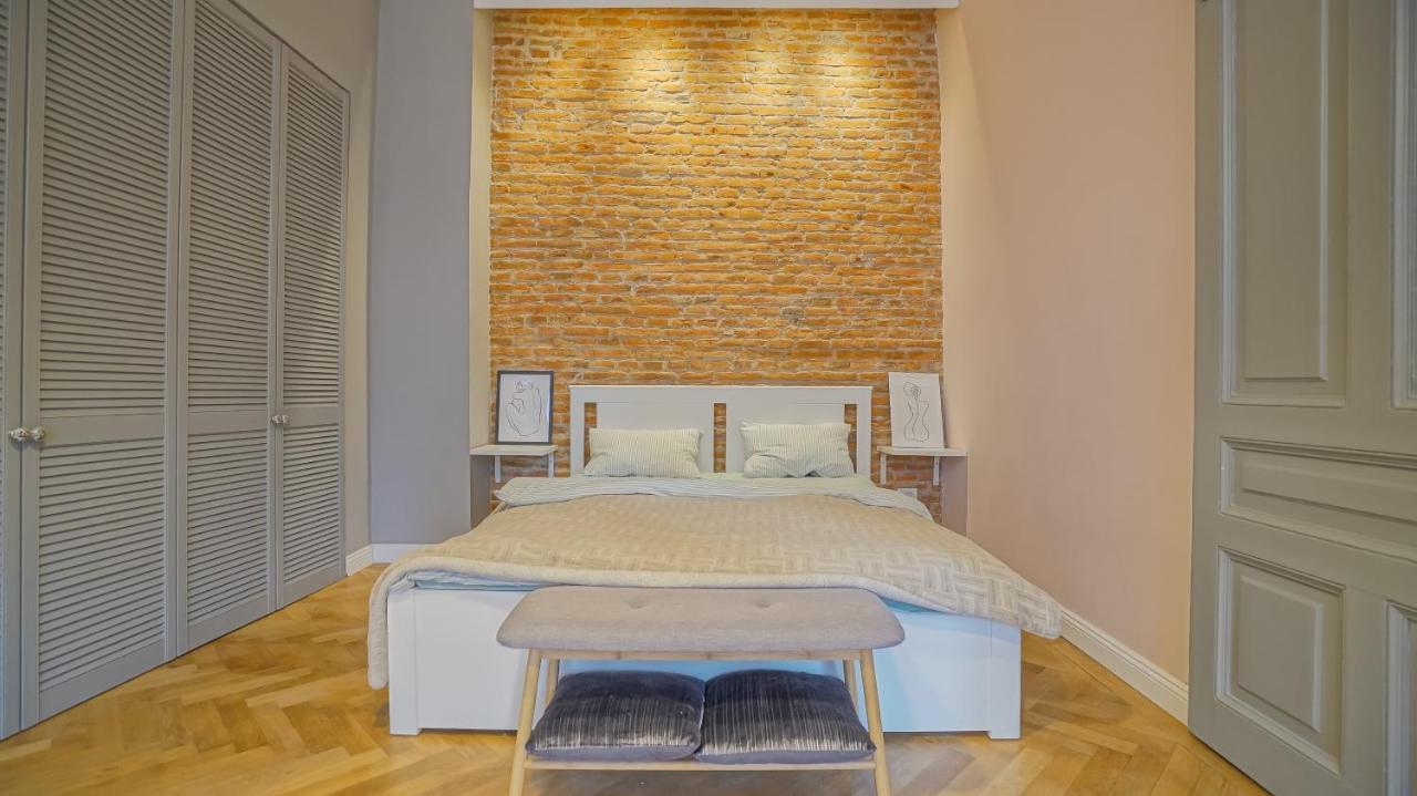Coroni Republic Apart Apartment บราชอฟ ภายนอก รูปภาพ