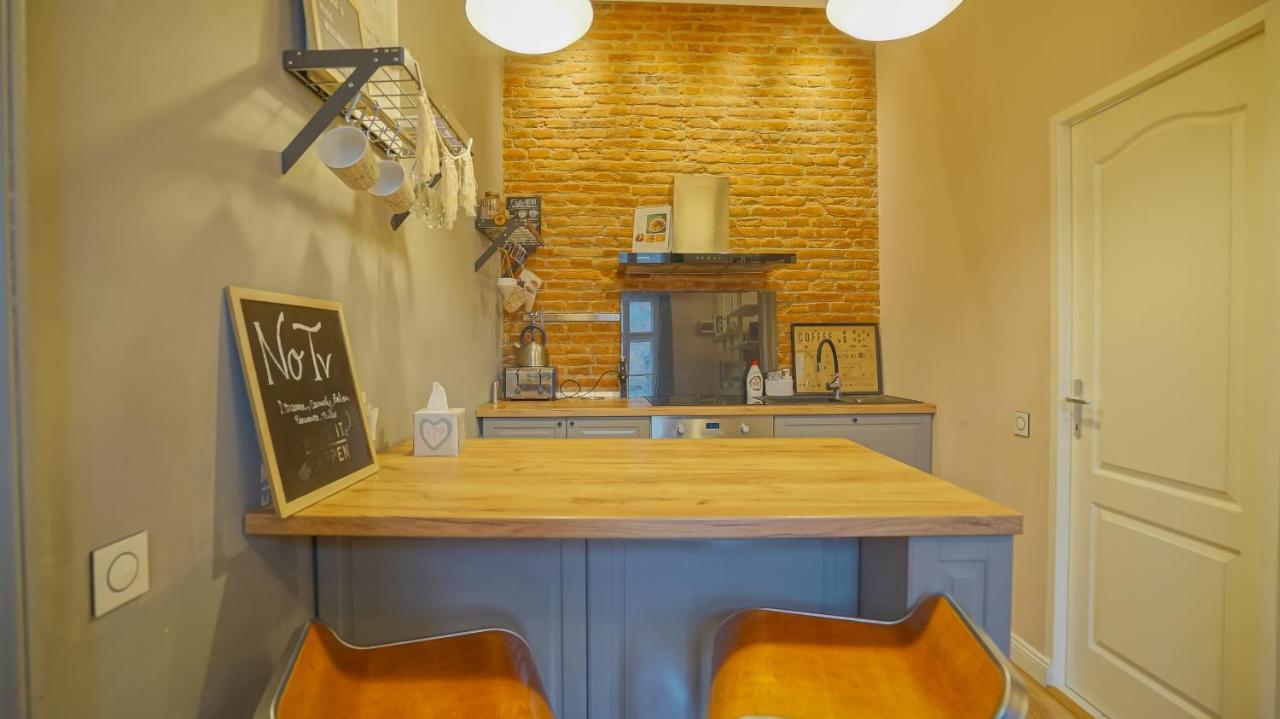 Coroni Republic Apart Apartment บราชอฟ ภายนอก รูปภาพ
