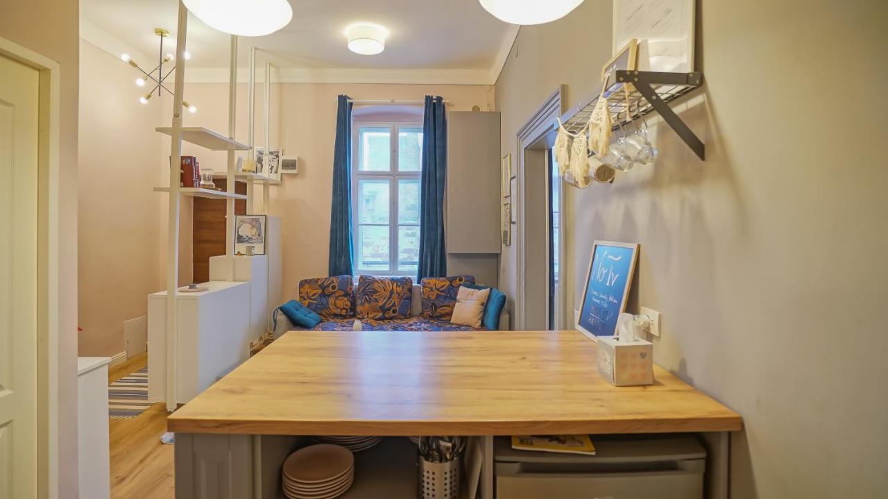 Coroni Republic Apart Apartment บราชอฟ ภายนอก รูปภาพ